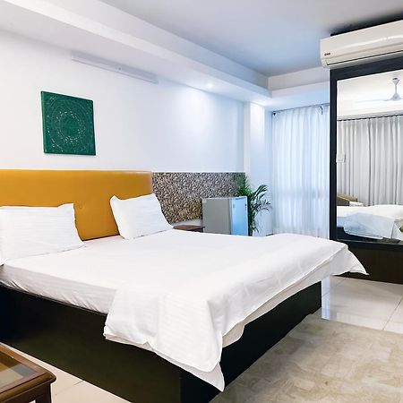 Hauz Khas House Bed & Breakfast New Delhi Bagian luar foto